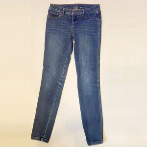 Soho Ladie's skinny jeans in size 4/ 28" waist
